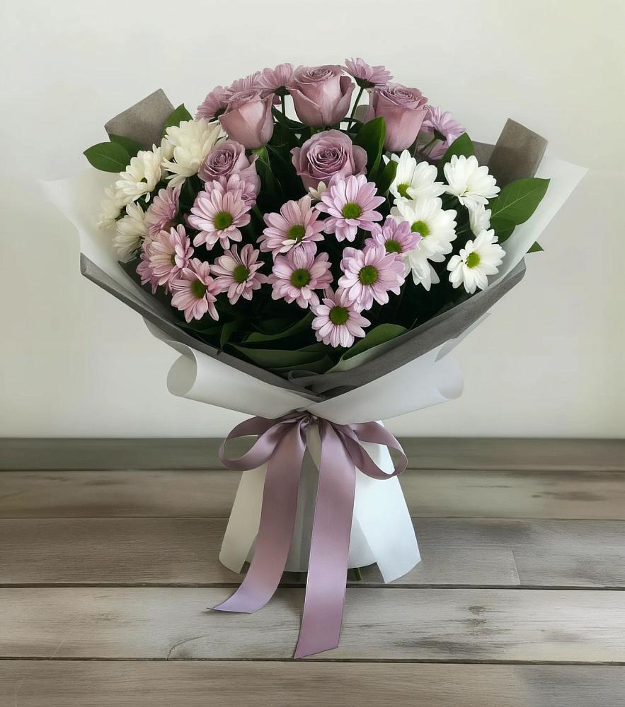 Букет цветов из: Хризантемы и Розы в Марках