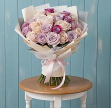 Букет цветов из:  Розы в Марках