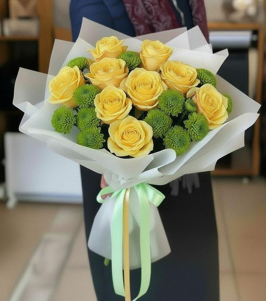 Букет цветов из: Хризантемы и Розы в Марках