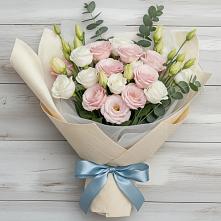 Букет цветов из:  Лизиантусы #REPLACE_PRED# Марках