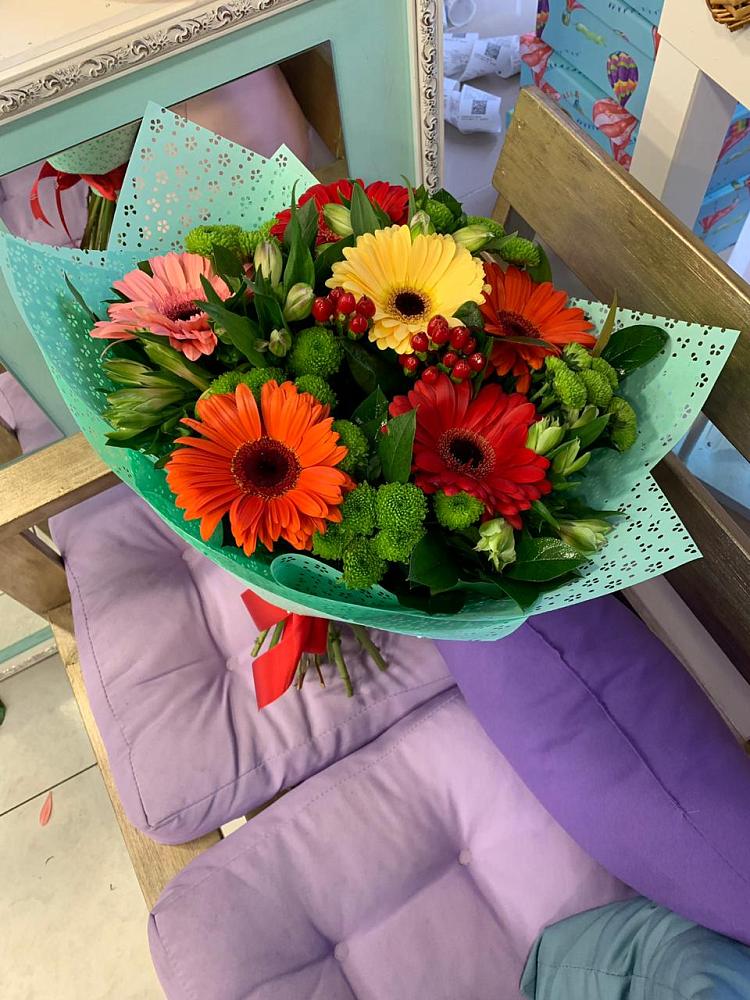 Букет цветов из: Герберы, Хризантемы и Альстромерии в Марках