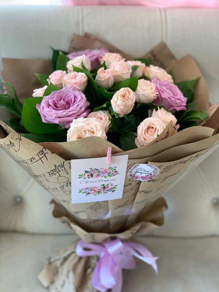 Букет цветов из: Розы в Марках