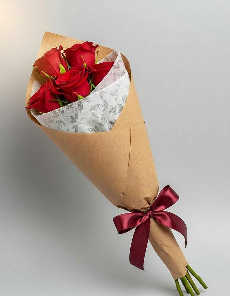 Букет цветов из: Розы в Марках
