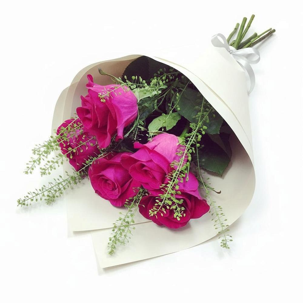 Букет цветов из: Розы в Марках