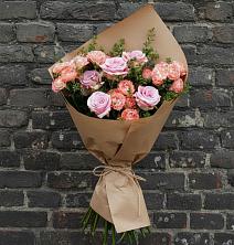 Букет цветов из:  Розы в Марках