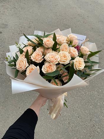 Букет Кремовые розы Латте в Марках