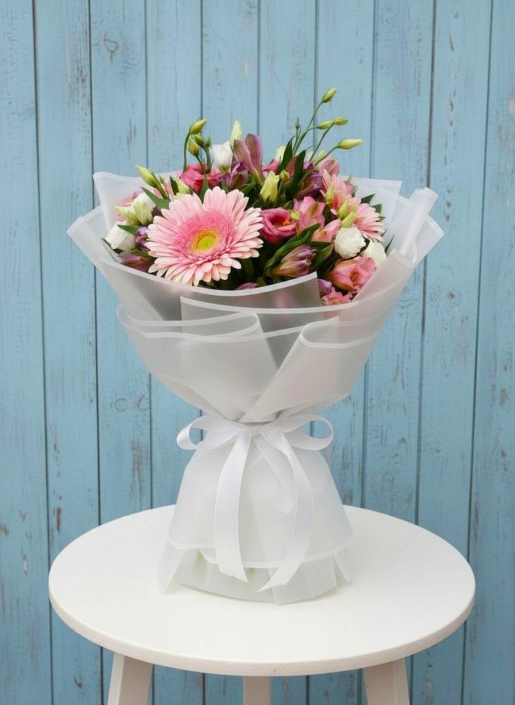 Букет цветов из: Герберы, Альстромерии и Лизиантусы в Марках