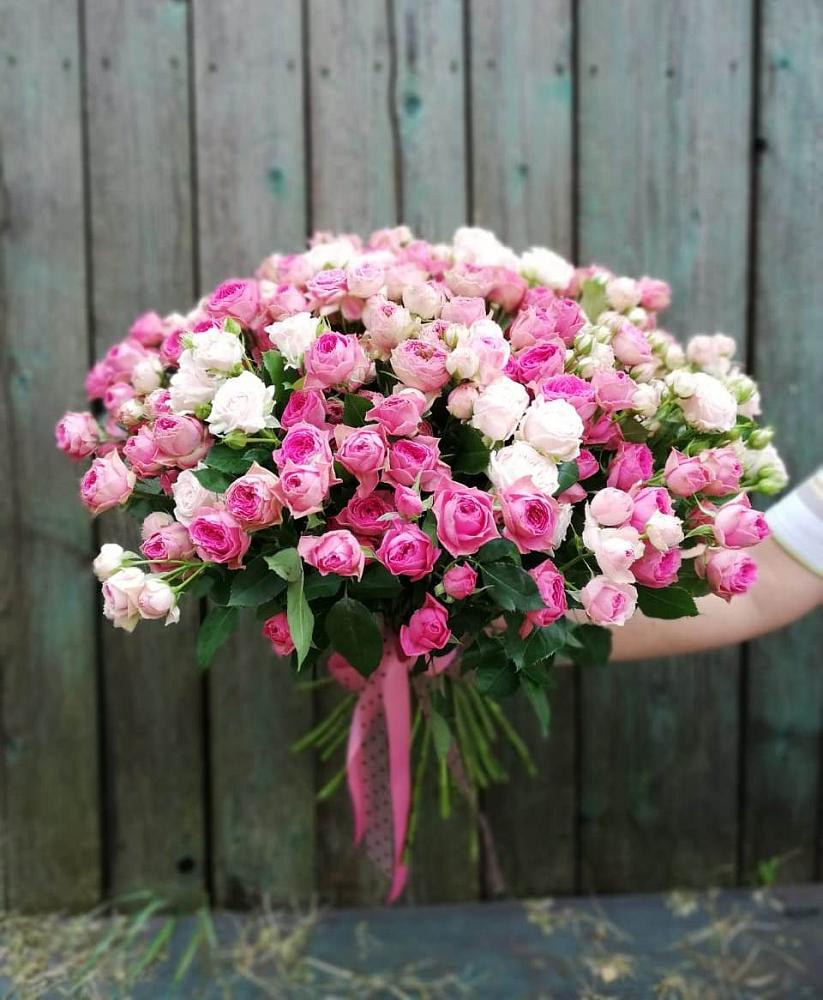 Букет Розовые кустовые розы Натали и Лав Лидия в Марках