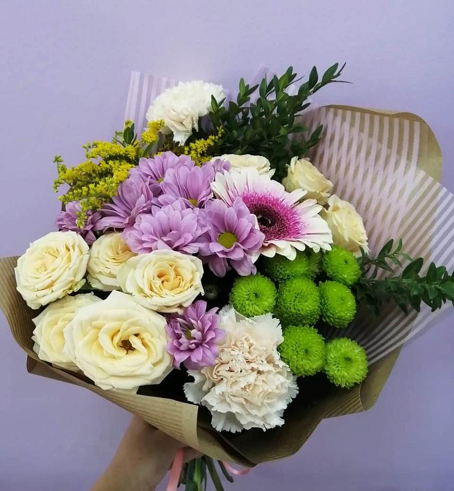 Букет цветов из: Хризантемы, Розы, Гвоздики и Герберы в Марках