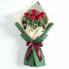 Букет цветов из:  Розы в Марках