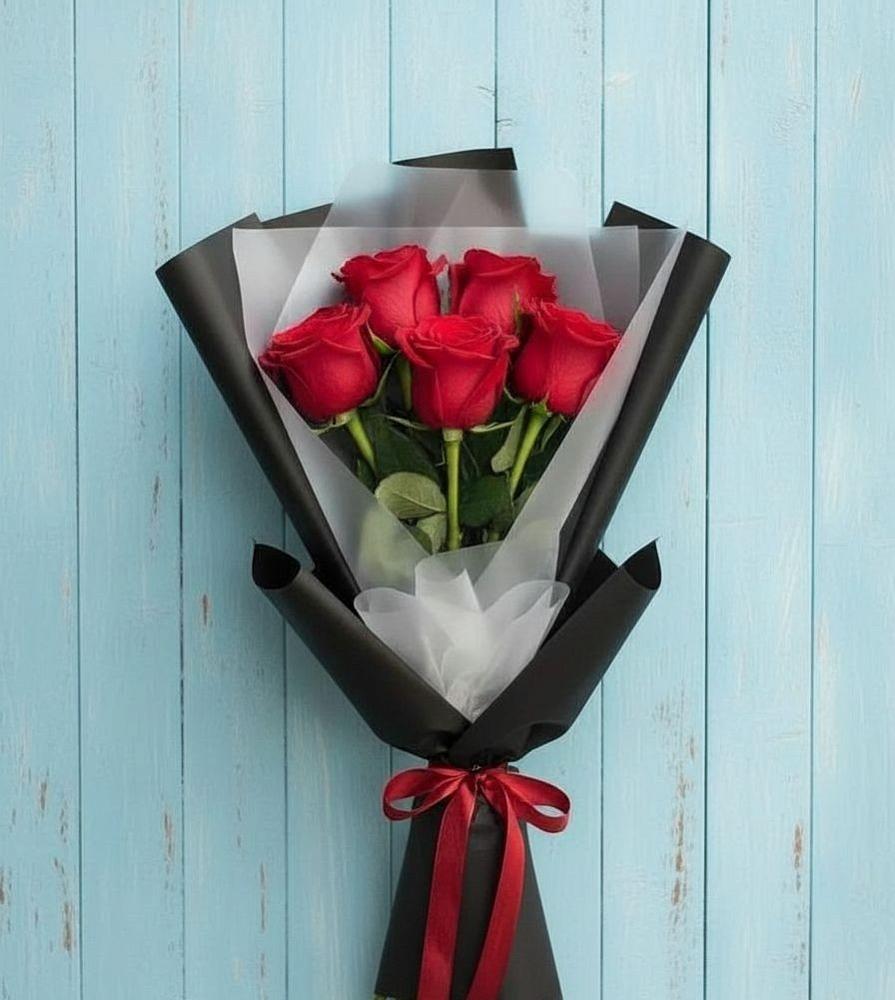 Букет цветов из: Розы в Марках