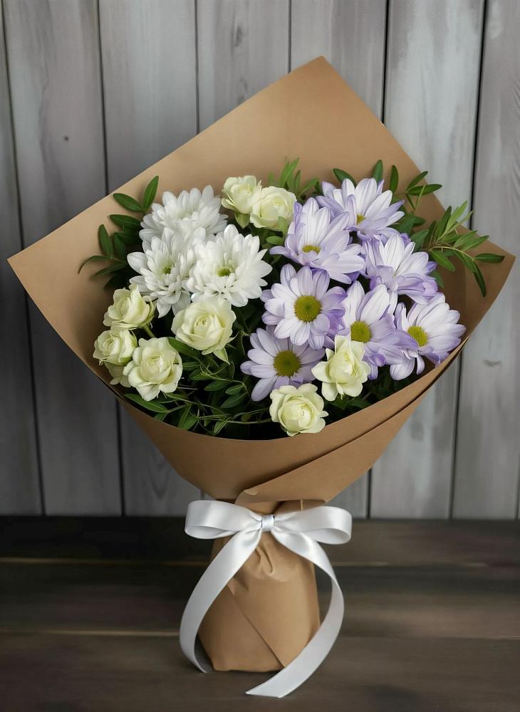 Букет цветов из: Хризантемы и Розы в Марках